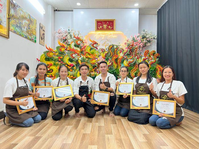 Học viên hoành thành khoá học tại Đông Phạm Wedding