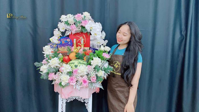 Học viên hoàn thành tráp mân quả cưới hiện đại