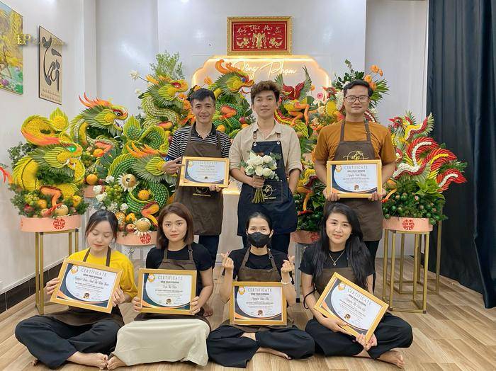 Học viên đã hoành thành khoá học kết mân quả rồng phụng tại Đông Phạm Wedding