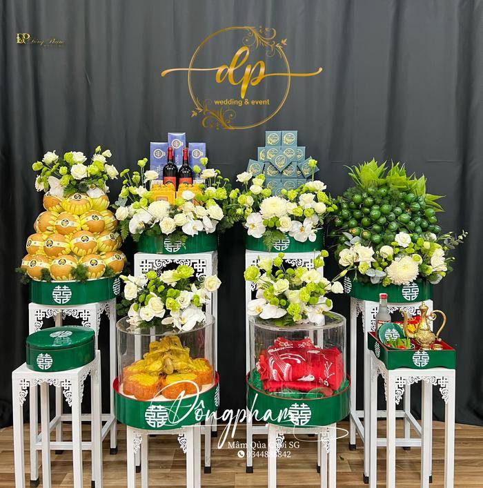 Mâm Quả Cưới Hiện Đại Làm Nổi Bật Tiệc Cưới Của Bạn