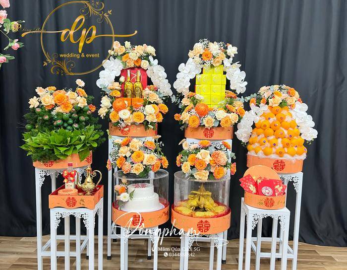 Mâm Quả Cưới Hiện Đại Với Màu Cam Biểu Tượng Hạnh Phúc