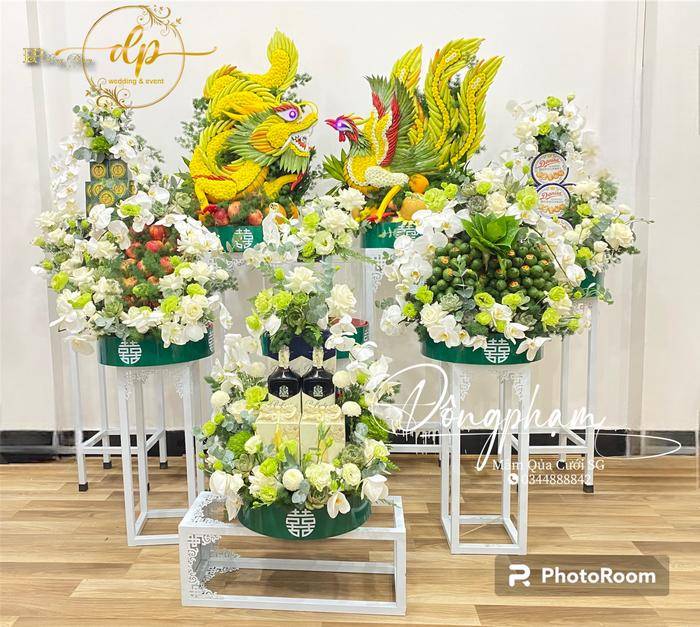 Khám Phá Vẻ Đẹp Của Mâm Quả Cưới Rồng Phụng Xanh Độc Đáo